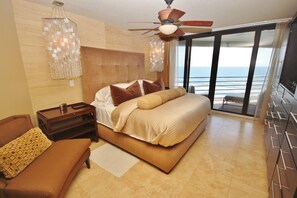 Huoneisto, useita sänkyjä (Ebb Tide 703) | 2 makuuhuonetta