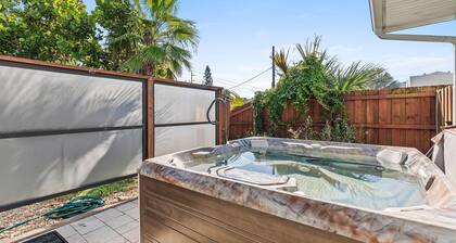 Grand Oasis