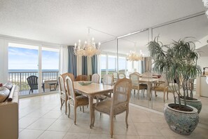 Condo, 1 King Bed with Sofa bed (Inlet at Minorca 1007) | Dining