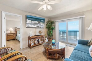 Leilighet, 1 kingsize-seng med sovesofa (Hacienda del Sol II 413) | Oppholdsområde | TV