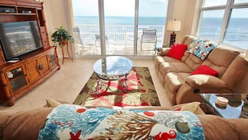 Condo, Multiple Beds (Malibu 704) | Living area