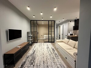 1 bedroom, iron/ironing board, WiFi, bed sheets - Charming 1-bedroom apartment in delightful Almaty with AC, WiFi (Almaty)