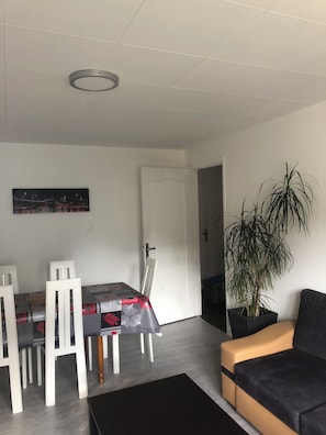 Interior - Au cœur de Maîche', 1 to 6 people (Maîche)