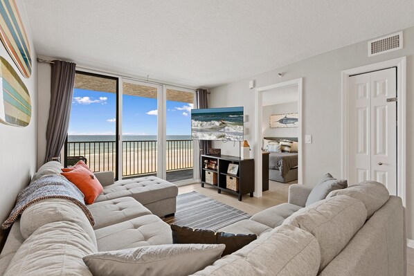 2 bedrooms - Oceania Plaza 405 (New Smyrna Beach)