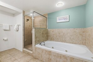 Condo, Multiple Beds (Oceanwalk 13-404) | Bathroom