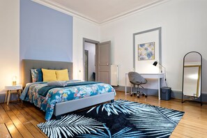 4 bedrooms, iron/ironing board, free WiFi, bed sheets