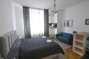 Bügeleisen/Bügelbrett, WLAN, Bettwäsche