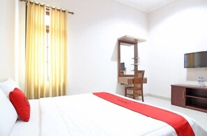 Deluxe Double Room - Capital O G-hans Residence (Depok)