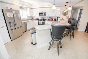 Condo, Multiple Beds (Oceanwalk 14-301) | Private kitchen