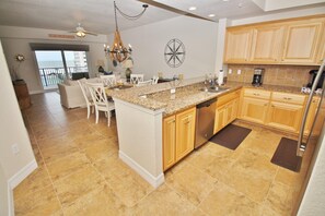 Appart'hôtel, plusieurs lits (Oceanwalk 18-505) | Cuisine privée