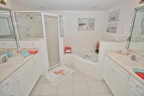 Condo, Multiple Beds (Oceanwalk 2-203) | Bathroom