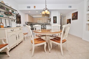 Condo, Multiple Beds (Oceanwalk 3-604) | Dining