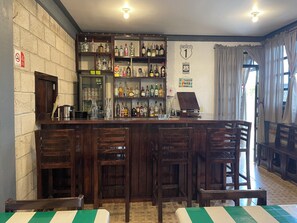 Bar (en el alojamiento)