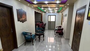 TV a schermo piatto 30 pollici con canali digitali