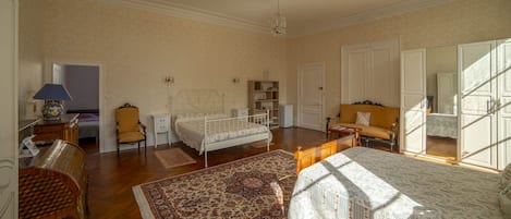 1 soverom, strykejern/-brett, reiseseng for barn og wi-fi (inkludert)