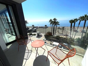 Căn hộ Cao cấp, quang cảnh biển | Hiên