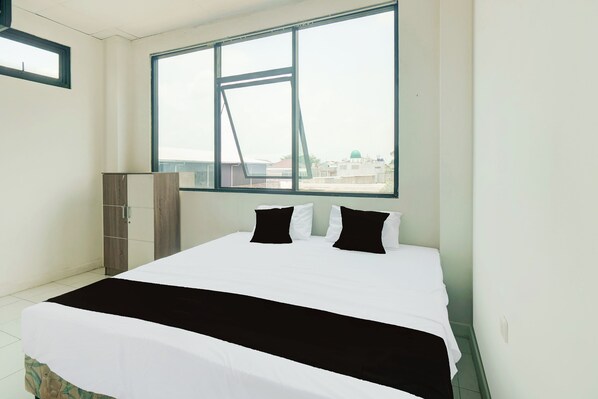 Deluxe Double Room | Bed sheets - Hotel O Palmerah Near Binus University Formerly Wisma Bango (Jakarta)