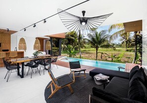Villa, 3 soverom, terrasse, hageutsikt | Strykejern/-brett og wi-fi (inkludert)