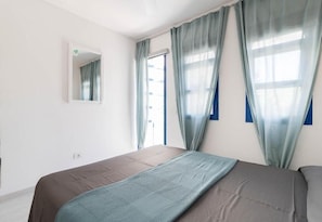 1 chambre, bureau, Wi-Fi gratuit, draps fournis