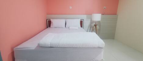 Deluxe Double Room | Free WiFi, bed sheets