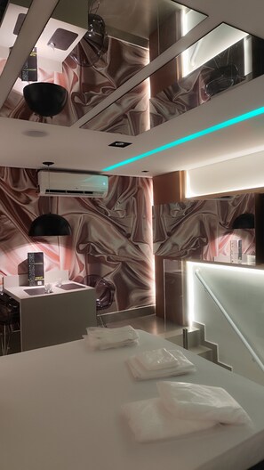 Suite Deluxe, salle de bains privée | Wi-Fi gratuit