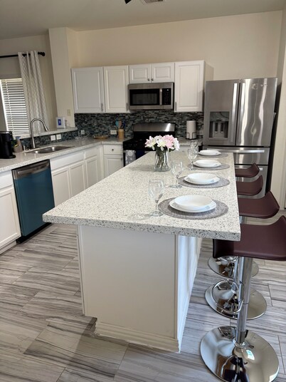 Charming 4-bedroom house with AC and WiFi in tranquil Cypress