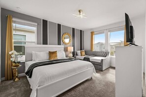 6 Schlafzimmer, Reisekinderbett, WLAN, Bettwäsche
