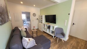 Smart TV - Color magic blue in the Harz apartment Smilla with sauna, terrace and bicycle shed (Sankt Andreasberg)