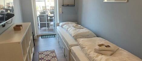 2 室のベッドルーム、アイロン / アイロン台、旅行用ベビーベッド、WiFi