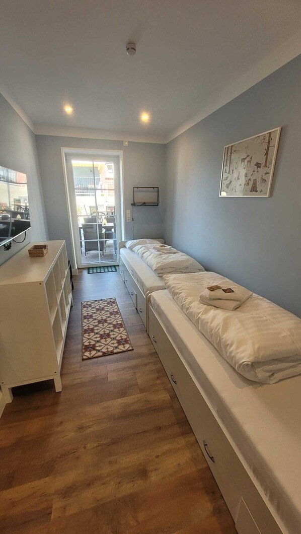 2 bedrooms, iron/ironing board, travel cot, WiFi