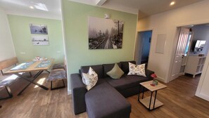 Smart TV - Color magic blue in the Harz apartment Smilla with sauna, terrace and bicycle shed (Sankt Andreasberg)