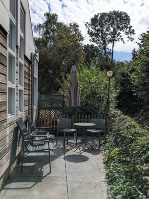 屋外ダイニングエリア