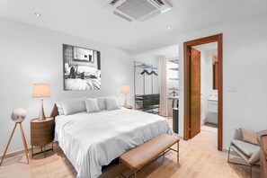 2 Schlafzimmer, Zimmersafe, Bügeleisen/Bügelbrett, kostenloses WLAN