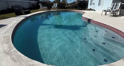 Spacious 4-bedroom house in serene Deltona with AC, WiFi