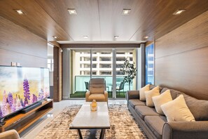 Smart TV - Ocean Front 2beds/2baths With Private Beach Access And Pool (Hollywood)