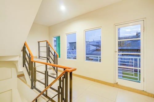 Hotel O Mangga Besar Near Mangga Besar Station Formerly Warna Warni Residence