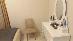 4 Schlafzimmer, Bügeleisen/Bügelbrett, WLAN, Bettwäsche