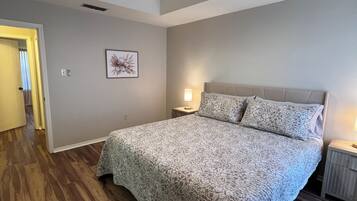 2 quartos, escrivaninha, Wi-Fi de cortesia, roupa de cama