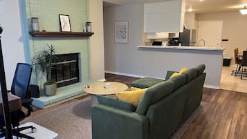 Smart TV, fireplace, computer monitors