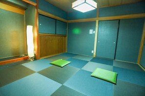 Unclassified image, 2 of 8, button - Nagoya Apartment Oosu (Nagoya)