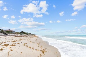 Beach nearby, beach towels