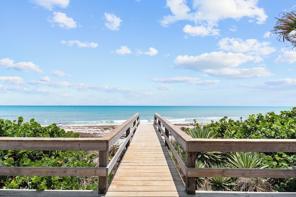Beach nearby, beach towels