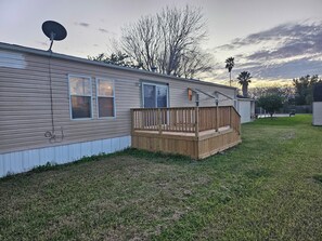 Terrace/patio - 3-bedroom home, near SPI and SpaceX with Wi-Fi, full kitchen, washer/dryer (Indian Lake)