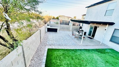 Tucson two story 4BR  2.5BA house close to airport & major attractions Sleeps 8