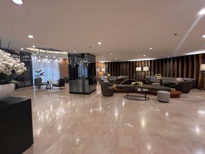 Lobby - Mall of Asia - Aseana Residences  (Pasay)