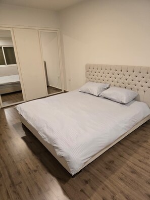 4 habitaciones y ropa de cama