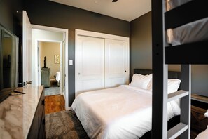 5 soverom, strykejern/-brett, reiseseng for barn og wi-fi