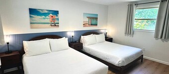 Sun & Sand Resort