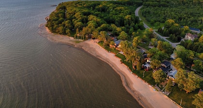 Sun & Sand Resort