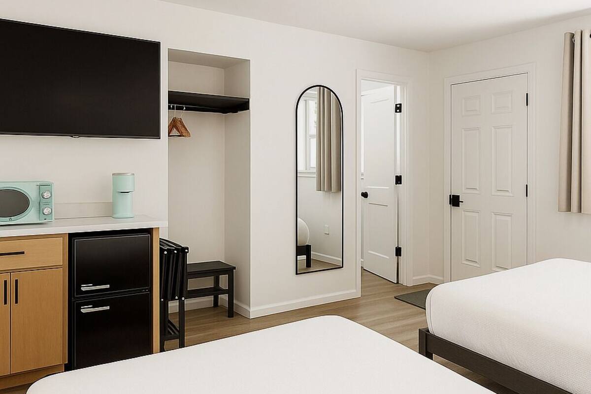 2 bedrooms, blackout curtains, iron/ironing board, free WiFi